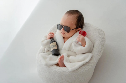 中国香港宝宝拉稀呕吐 中国香港宝宝拉稀呕吐